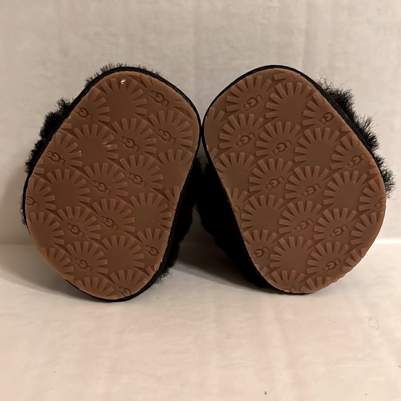UGG Baby Girl Fluff Yeah Slides - Picture 3 of 4